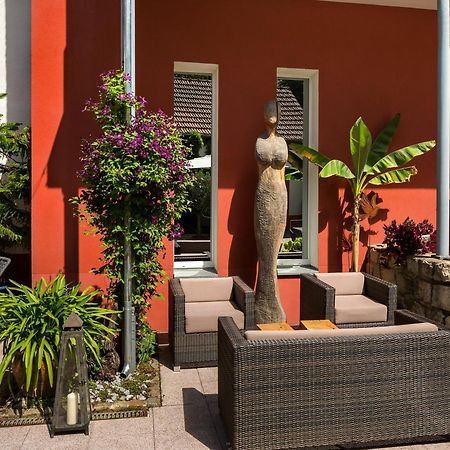 Wirtshaus & Hotel Goldener Greif Edelsfeld 외부 사진