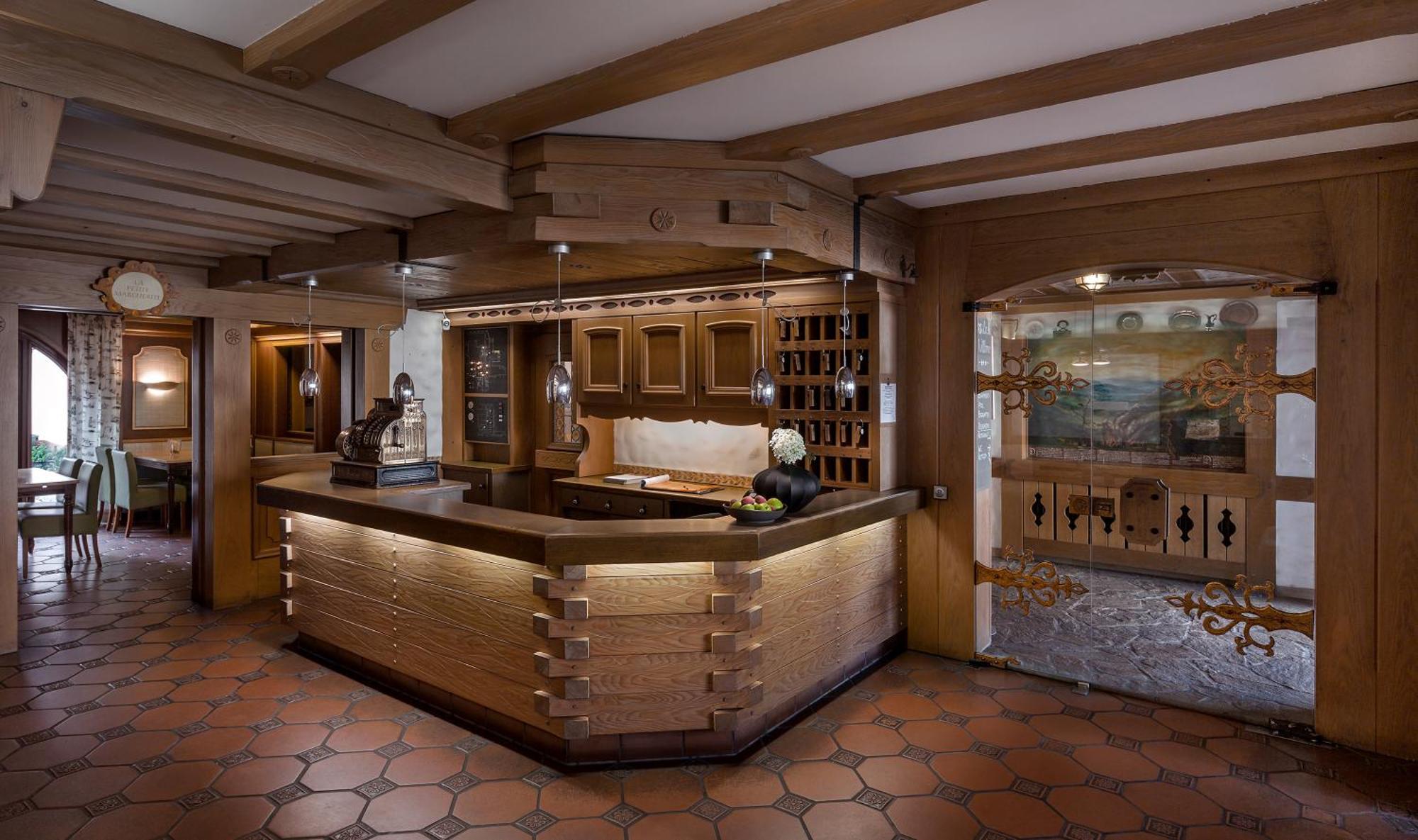 Wirtshaus & Hotel Goldener Greif Edelsfeld 외부 사진