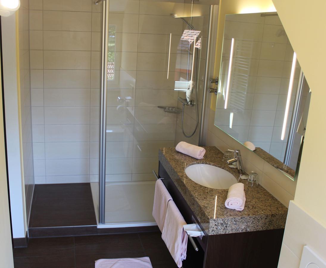 Wirtshaus & Hotel Goldener Greif Edelsfeld 외부 사진